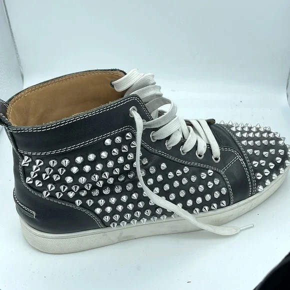 Christian Louboutin Louis Flat Calf Spikes - Picture 2 of 10